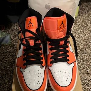 Brand New - AJ1 Turf Orange